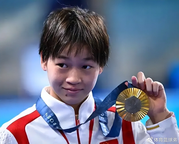 世界杯手机观看-全红婵回乡过元宵明显发福！妈妈发言笑出大白牙，别墅进度更新了|跳水|奥运跳水|跳台|女子|冠军_新浪体育_新浪新闻