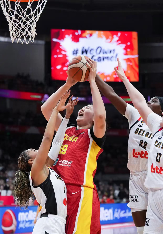 世界杯高清平台-世界级内线优势无从发挥，中国女篮被欧洲冠军上了一课|比利时|李月汝|比利时女篮|女篮世界杯|张子宇_新浪体育_新浪新闻