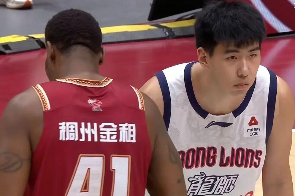 世界杯赛事直播官方app下载-浙江男篮完胜广州，吴前11+5三外援爆发，徐昕13分6封盖