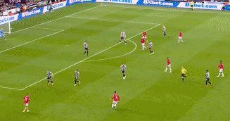 世界杯下载安装指南-半场多打1人遭绝杀！曼联1-2十人纽卡 近12轮首败 B费送点后助攻