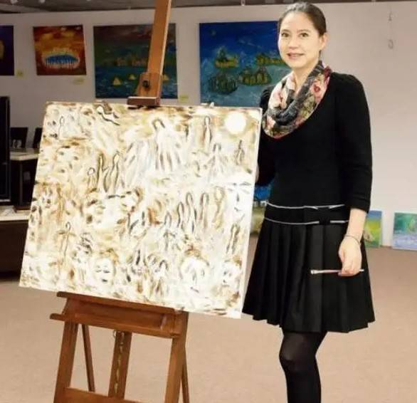 世界杯赛事直播官方app下载-她是中国体坛叛徒，赴美比赛却临阵脱逃入美籍，如今高调回国捞金|胡娜|网球|美国|画展|大义_新浪体育_新浪新闻